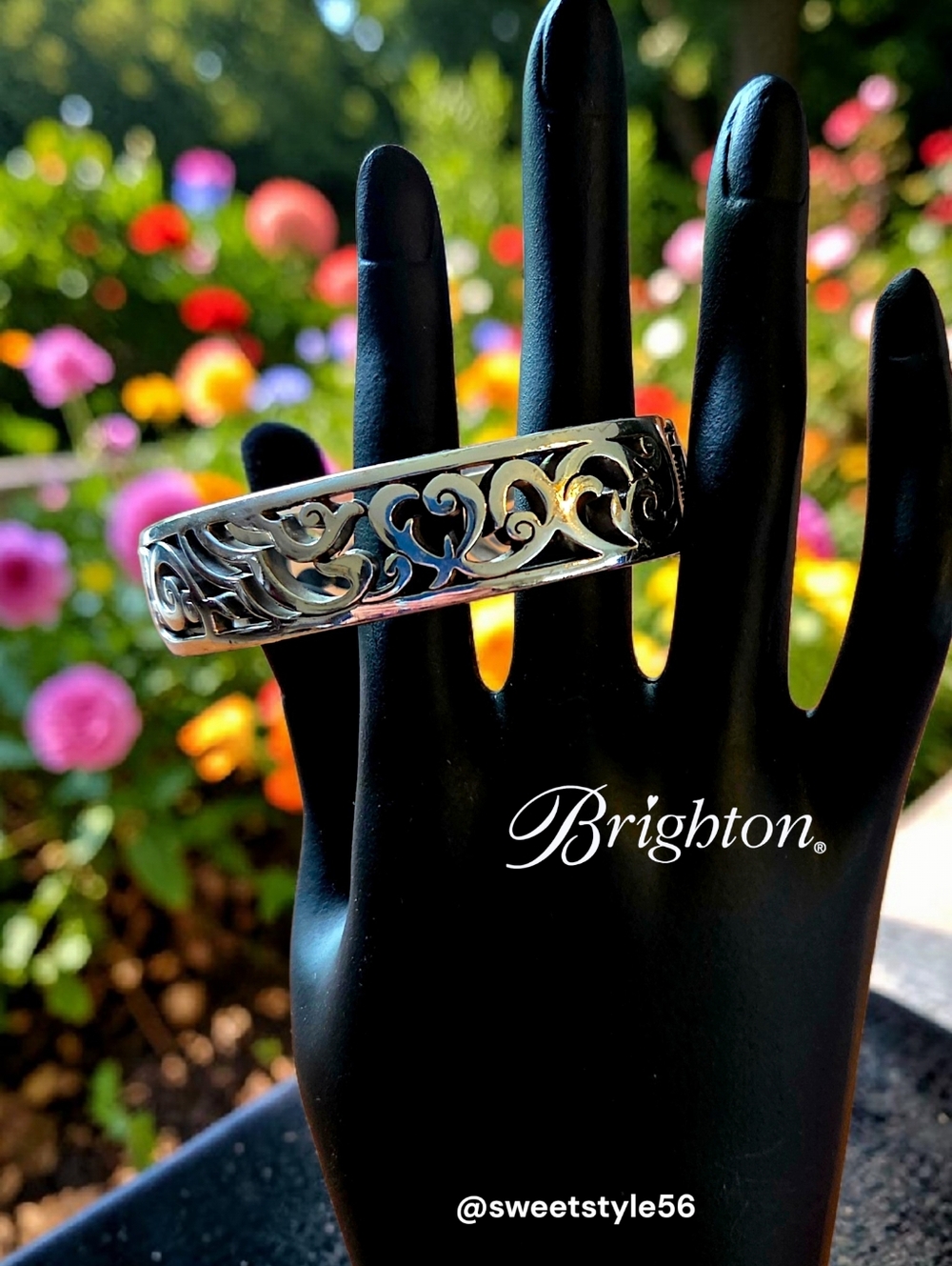 BRIGHTON Silver Filigree Heart & Scroll Hinged Bracelet